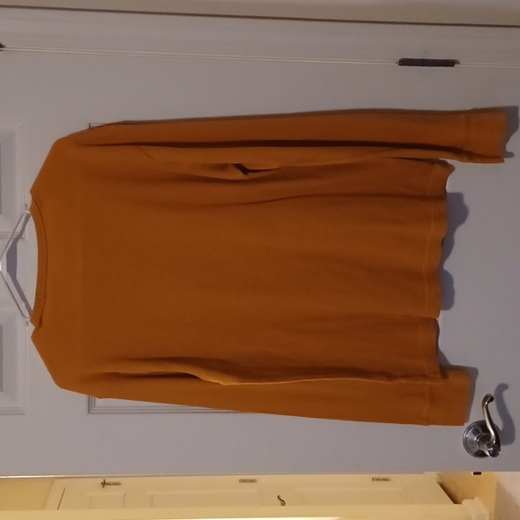 💙🌺Old Navy Mustard Sweatshirt with Blue Print - Picture 6 of 7